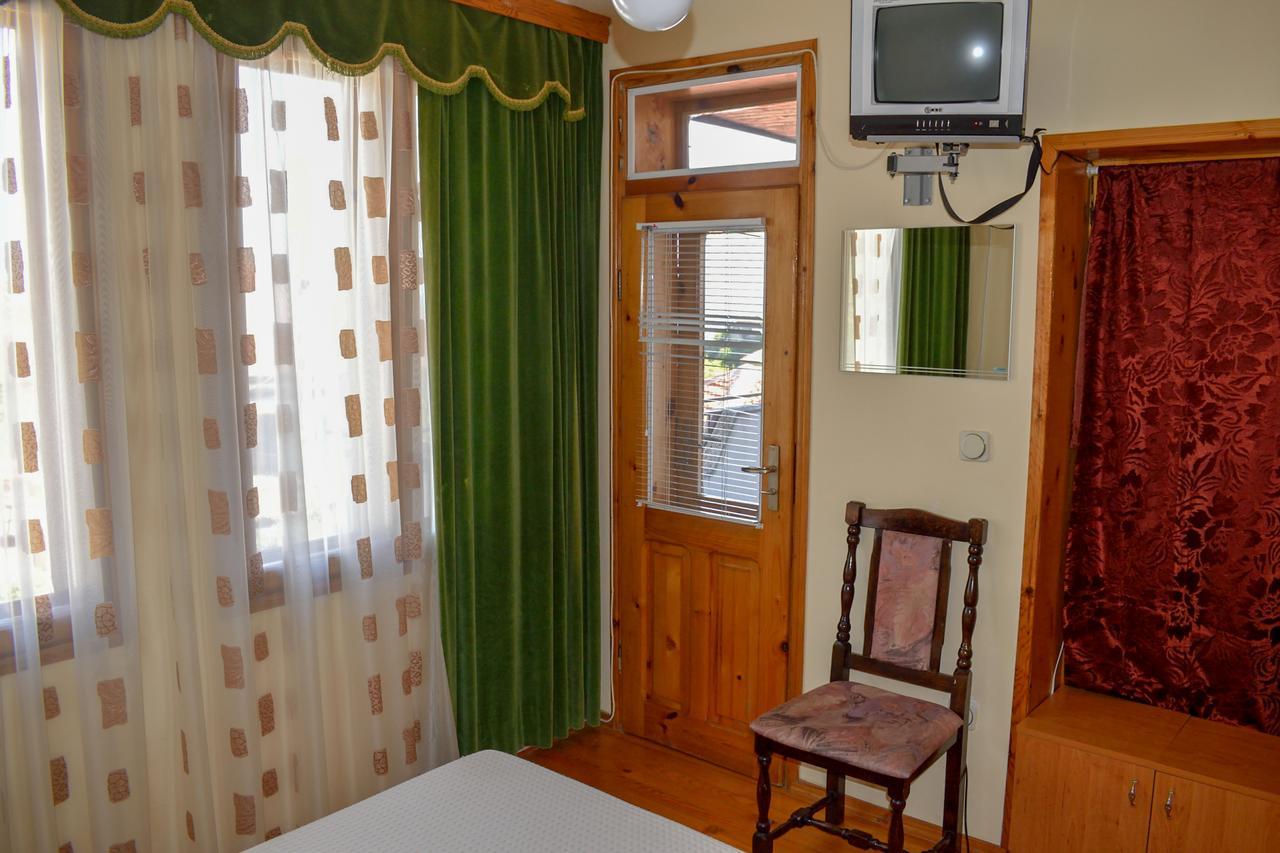 Guest House Villa Katty بالشيك المظهر الخارجي الصورة