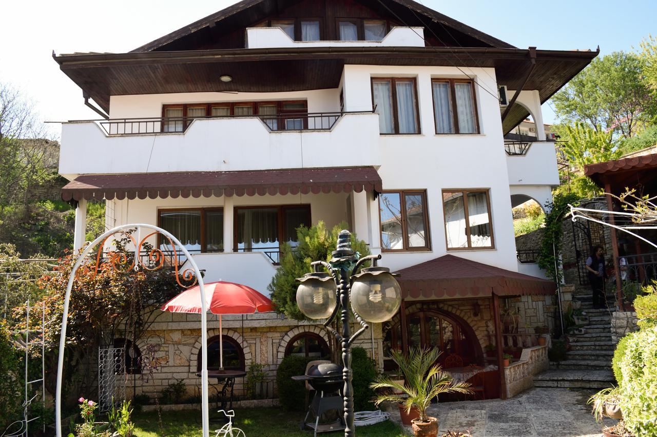 Guest House Villa Katty بالشيك المظهر الخارجي الصورة